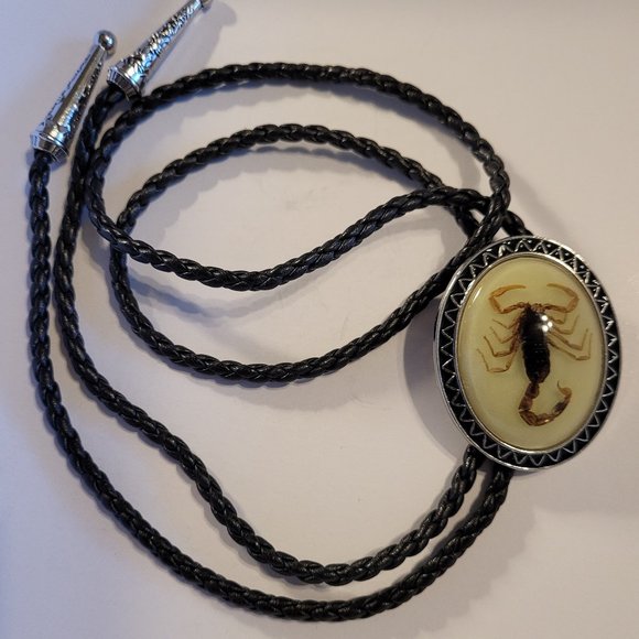 Bolo Tie - Picture 1 of 13